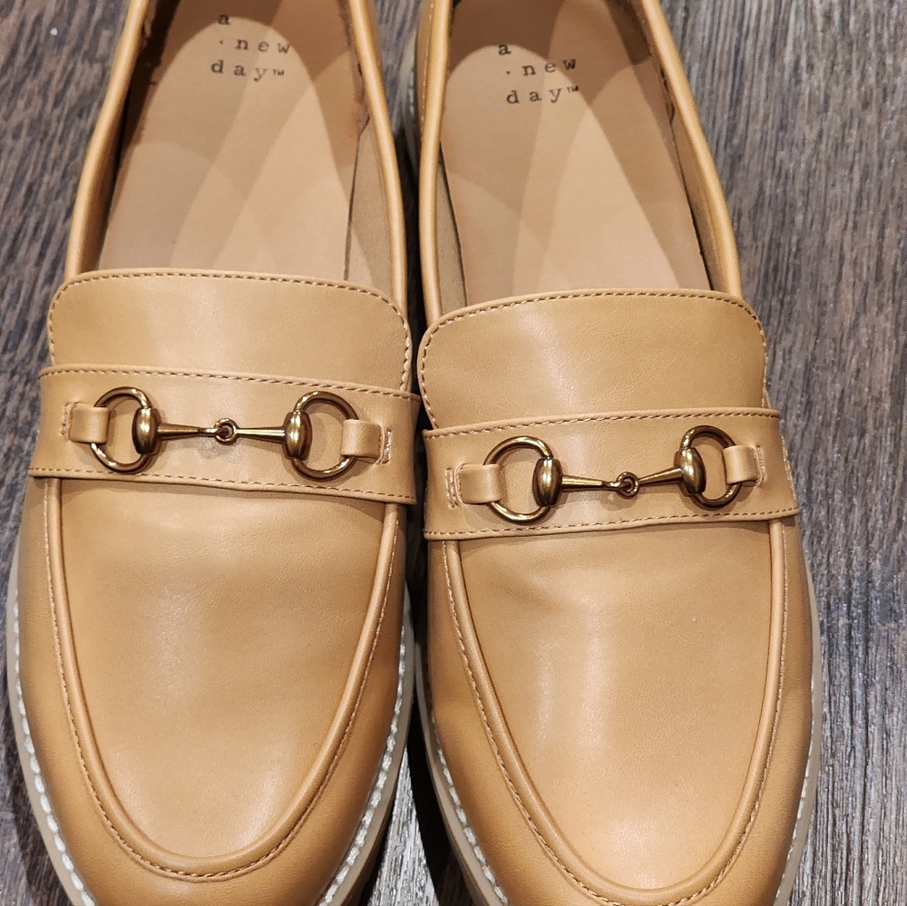 | a new day • danica tan platform loafer • size 11| - Picture 2 of 6